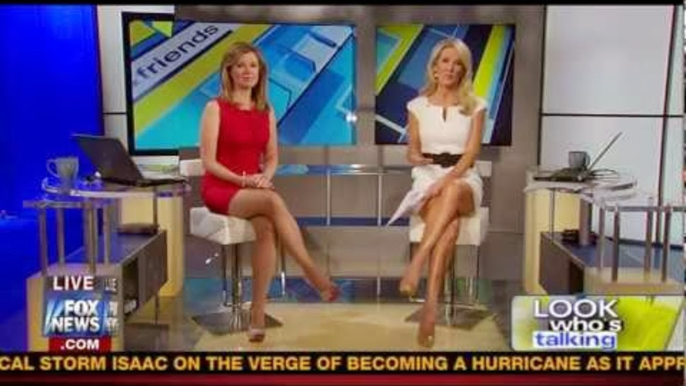 rachel dratch nude pics reporters in short skirts